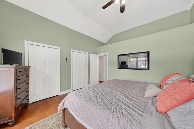 8 Peach Road, Mahopac, NY 10541