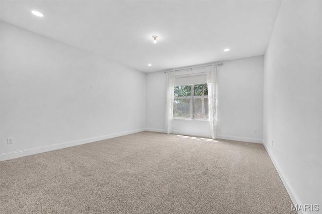 209 Haver Hill Drive, Lake St Louis, MO 63367