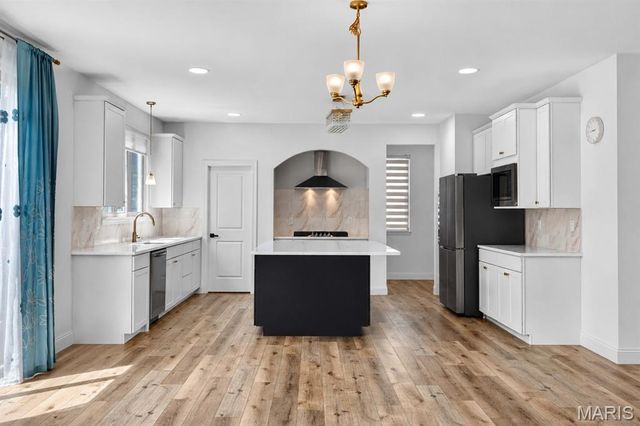 209 Haver Hill Drive, Lake St Louis, MO 63367