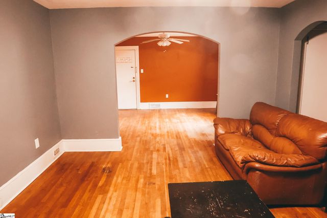 109 S Greenwood Avenue, Ware Shoals, SC 29692