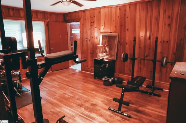 109 S Greenwood Avenue, Ware Shoals, SC 29692