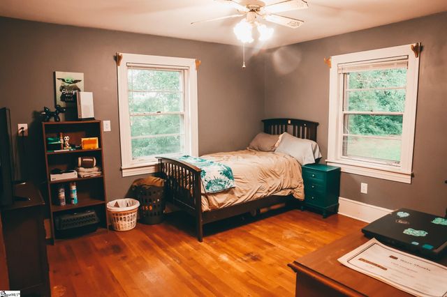 109 S Greenwood Avenue, Ware Shoals, SC 29692