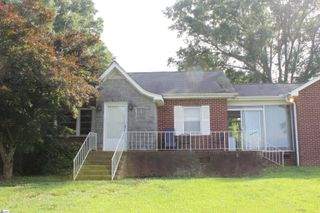109 S Greenwood Avenue, Ware Shoals, SC 29692