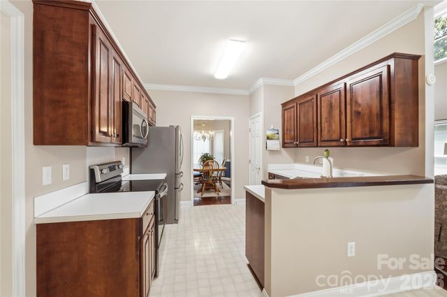 1009 Millwright Lane, Matthews, NC 28104