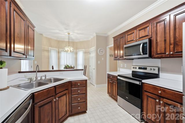 1009 Millwright Lane, Matthews, NC 28104