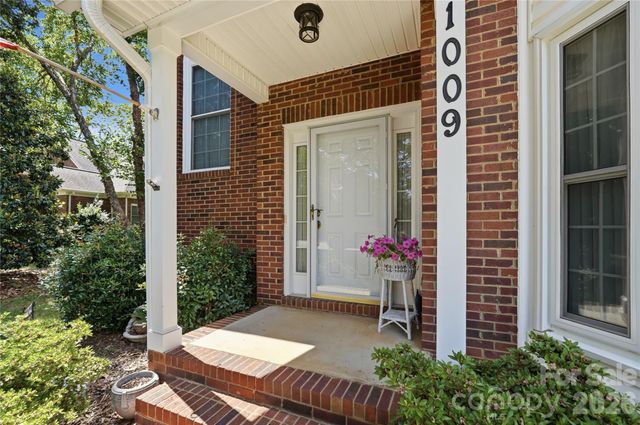 1009 Millwright Lane, Matthews, NC 28104