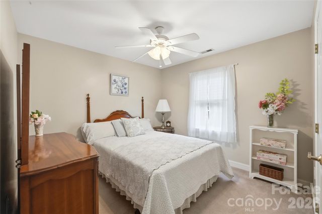 1009 Millwright Lane, Matthews, NC 28104