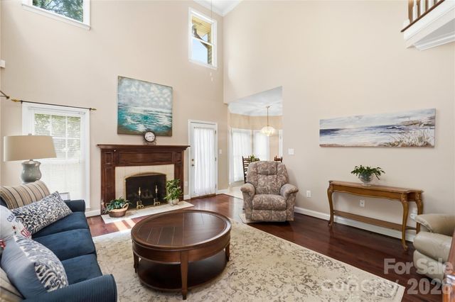 1009 Millwright Lane, Matthews, NC 28104