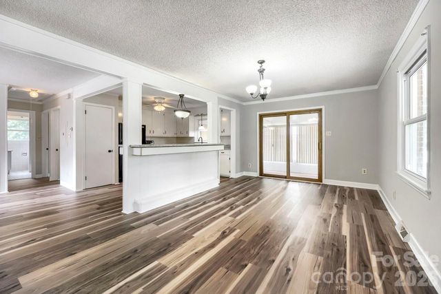 221 Eden Circle, Pineville, NC 28134