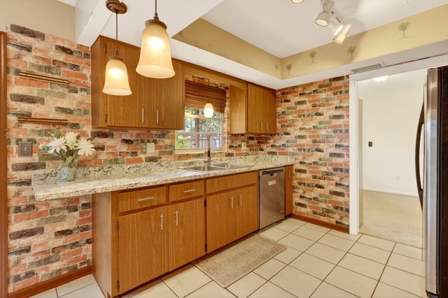 2387 NE 16th Court, Jensen Beach, FL 34957