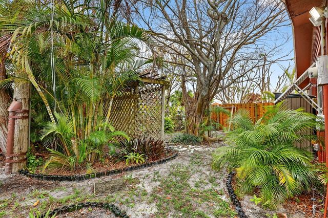 2387 NE 16th Court, Jensen Beach, FL 34957