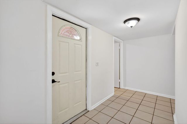 2387 NE 16th Court, Jensen Beach, FL 34957