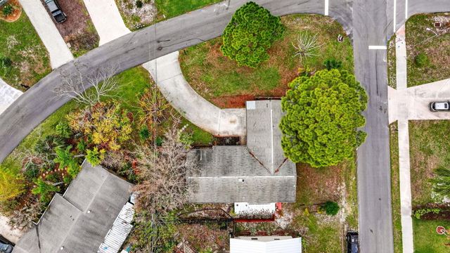 2387 NE 16th Court, Jensen Beach, FL 34957