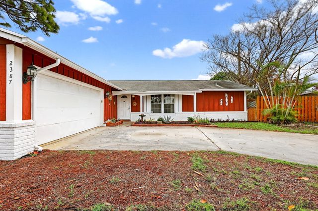 2387 NE 16th Court, Jensen Beach, FL 34957