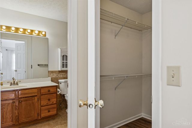 710 Carrington Place, Loveland, OH 45140