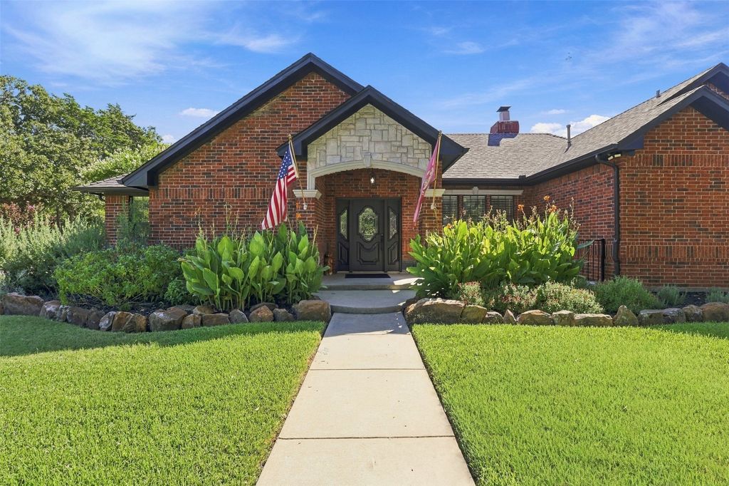 1821 Quail Run Drive, Corinth, TX 76208 — photo 2