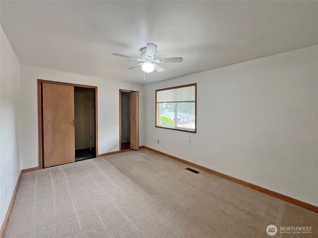 8703 Hawks Glen Loop SE, Olympia, WA 98513