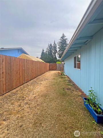 8703 Hawks Glen Loop SE, Olympia, WA 98513