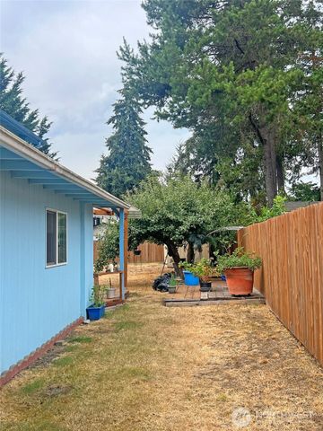8703 Hawks Glen Loop SE, Olympia, WA 98513