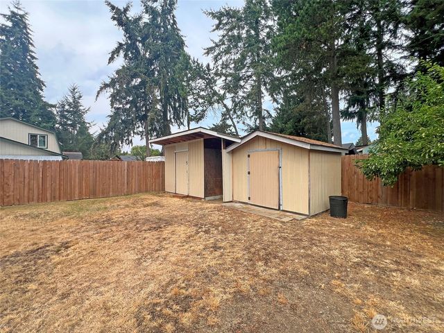 8703 Hawks Glen Loop SE, Olympia, WA 98513