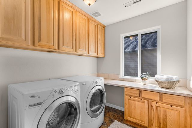 61041 Chamomile Place, Bend, OR 97702