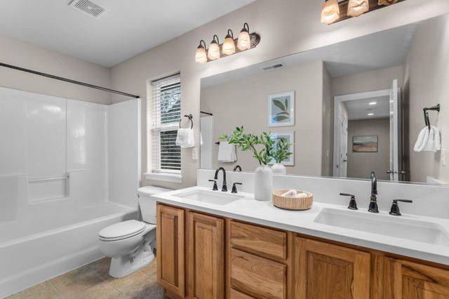 61041 Chamomile Place, Bend, OR 97702