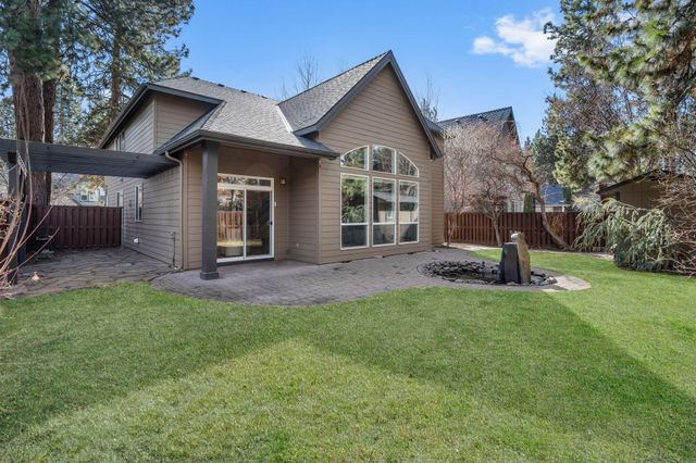 61041 Chamomile Place, Bend, OR 97702