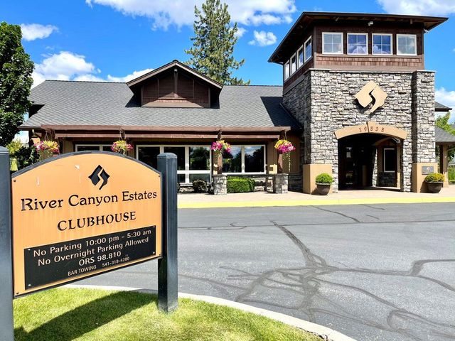 61041 Chamomile Place, Bend, OR 97702