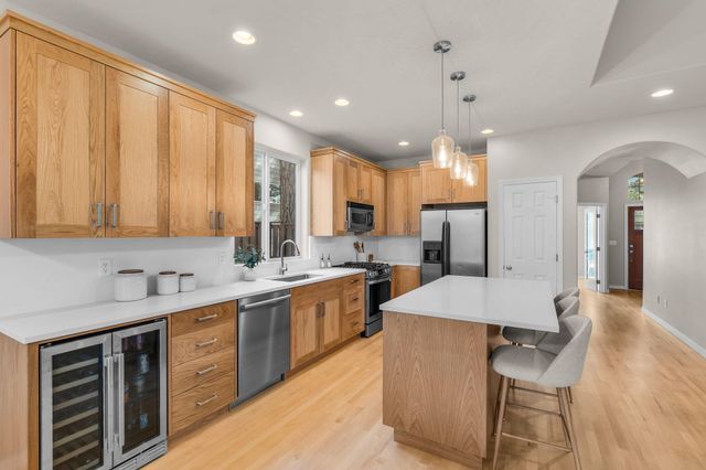 61041 Chamomile Place, Bend, OR 97702