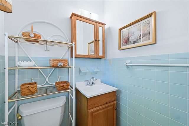 7207 Lee Road NE, Brookfield, OH 44403
