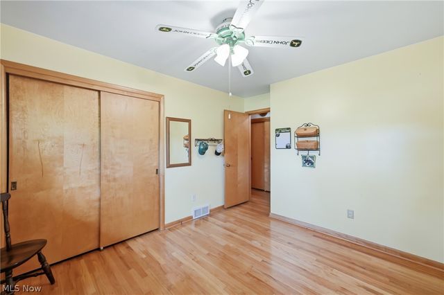 7207 Lee Road NE, Brookfield, OH 44403