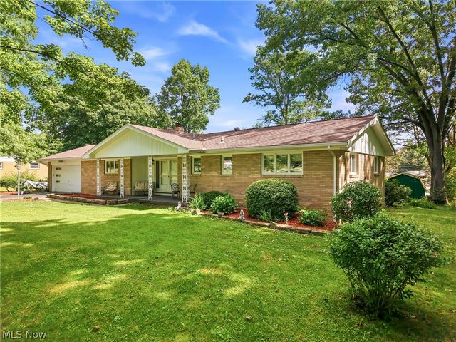 7207 Lee Road NE, Brookfield, OH 44403