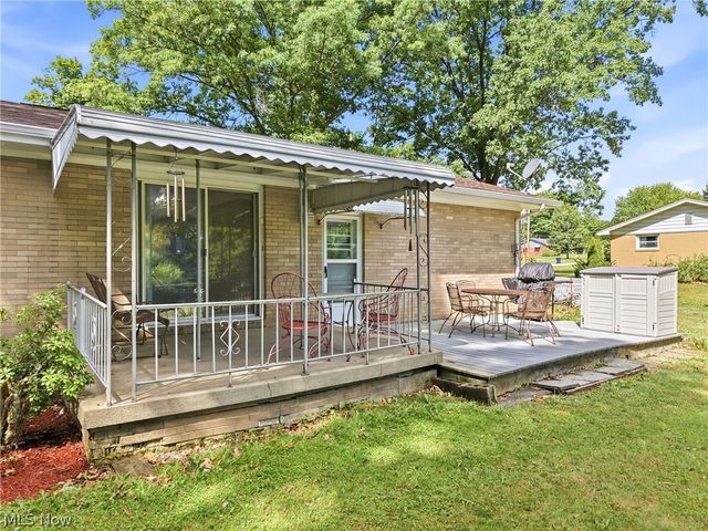 7207 Lee Road NE, Brookfield, OH 44403