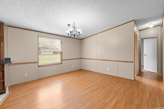 157 County Road 157, Floresville, TX 78114