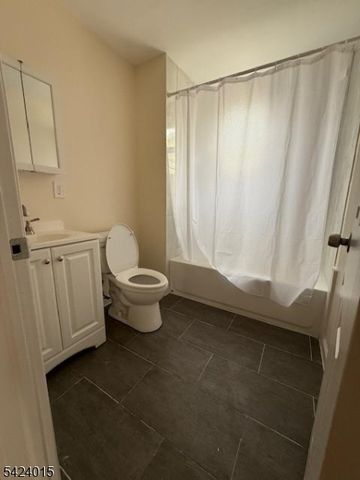 672 Irvine Turner Blvd, Newark City, NJ 07112