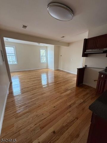 672 Irvine Turner Blvd, Newark City, NJ 07112