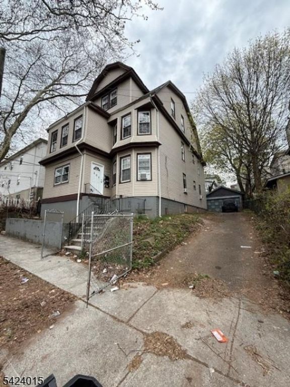 672 Irvine Turner Blvd, Newark City, NJ 07112
