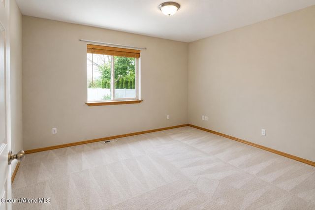 2104 W Evening Star RD, Post Falls, ID 83854