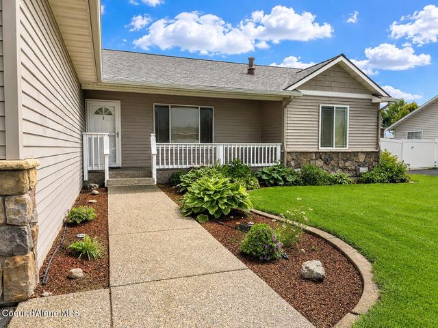 2104 W Evening Star RD, Post Falls, ID 83854