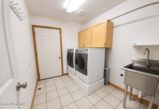 2104 W Evening Star RD, Post Falls, ID 83854