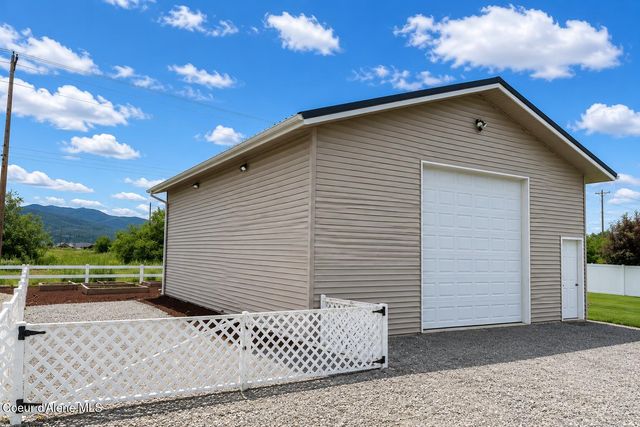 2104 W Evening Star RD, Post Falls, ID 83854