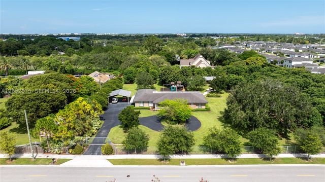 28905 SW 169th Ave, Homestead, FL 33030