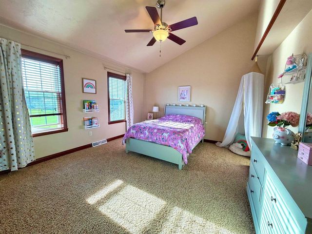 1213 NATURE TRAIL DRIVE, Neenah, WI 54956