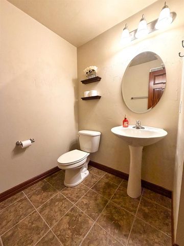 1213 NATURE TRAIL DRIVE, Neenah, WI 54956