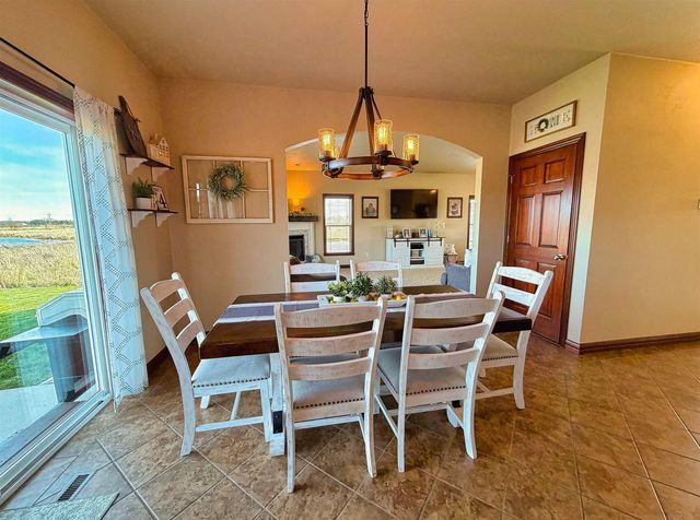 1213 NATURE TRAIL DRIVE, Neenah, WI 54956