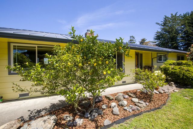 1745 Thelma Street, Fortuna, CA 95540