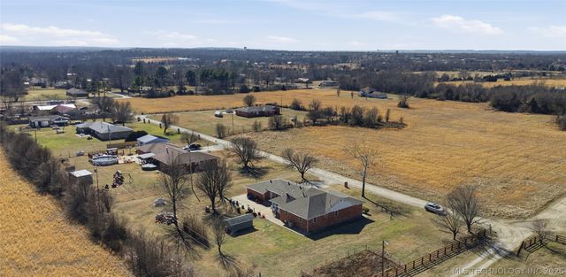 14860 N 253rd Street, Okmulgee, OK 74447