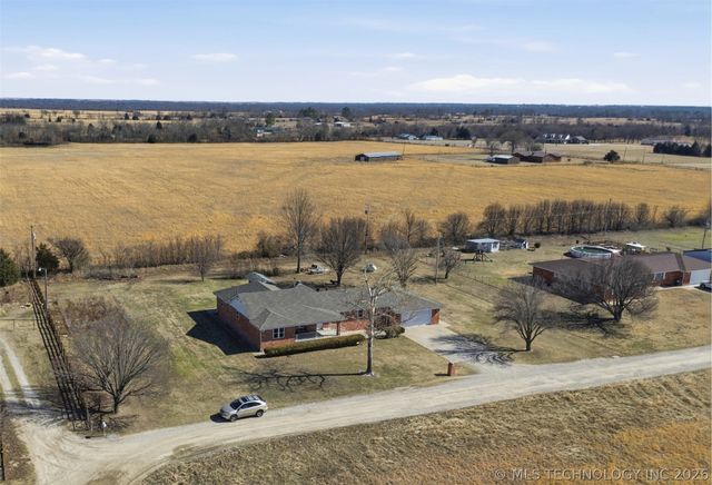 14860 N 253rd Street, Okmulgee, OK 74447