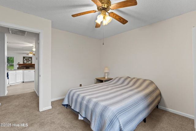 510 Greenfield Place, Sneads Ferry, NC 28460