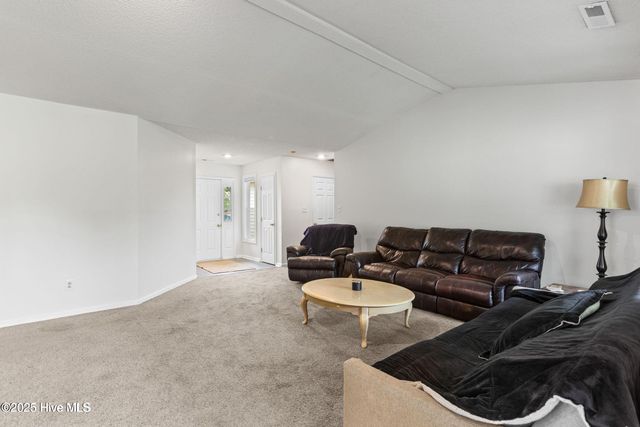 510 Greenfield Place, Sneads Ferry, NC 28460
